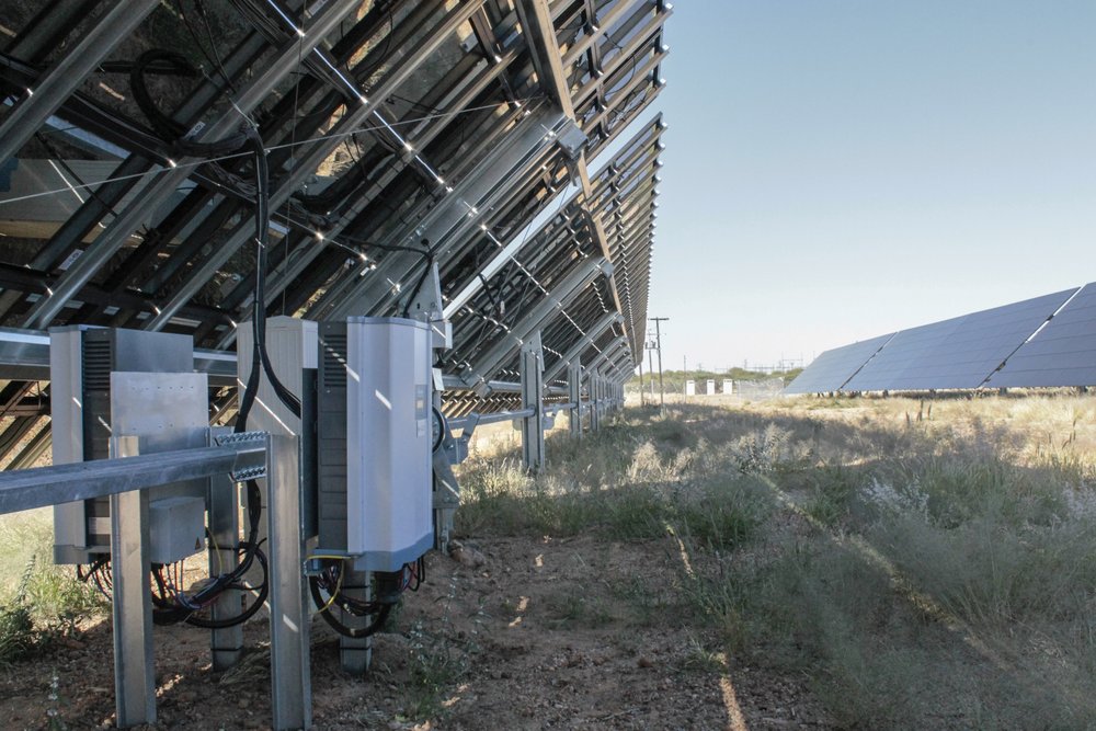 Partenariat Innosun – Delta Electronics Inc : construction de la plus grande centrale photovoltaïque de Namibie d’une puissance de 4,5 MW grâce à la technologie des onduleurs string Delta RPI M50 A plutôt qu’une solution centralisée.